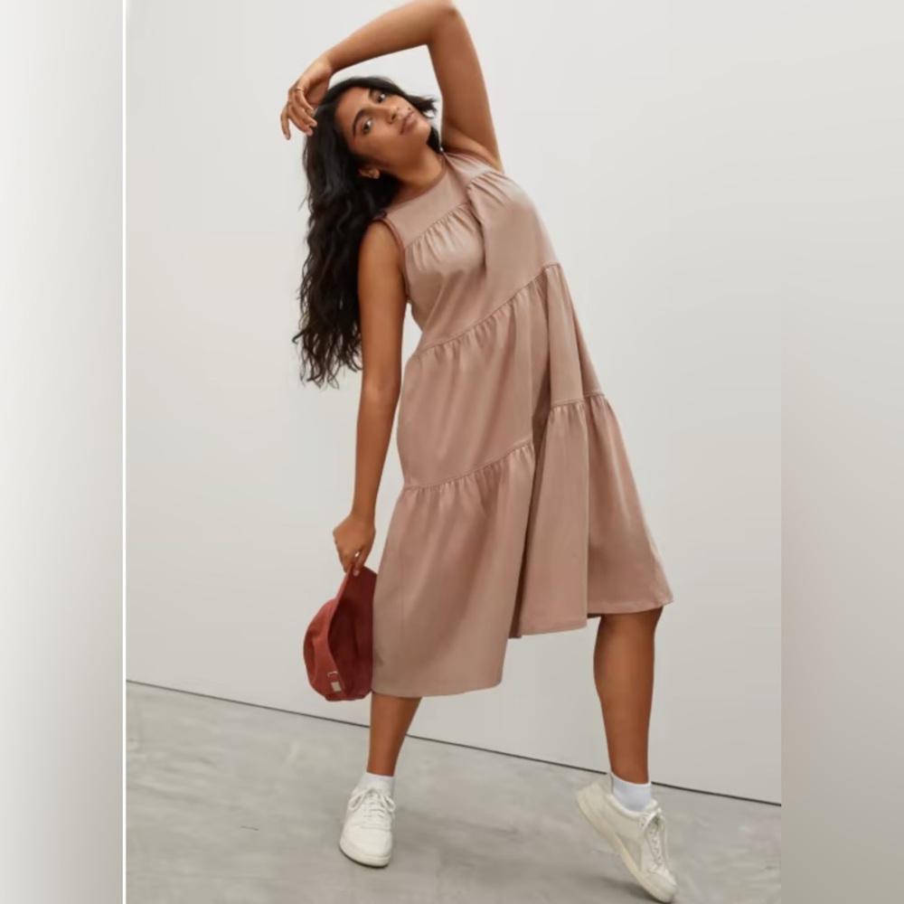Everlane Tiered dress, 100% cotton fits size XS/S